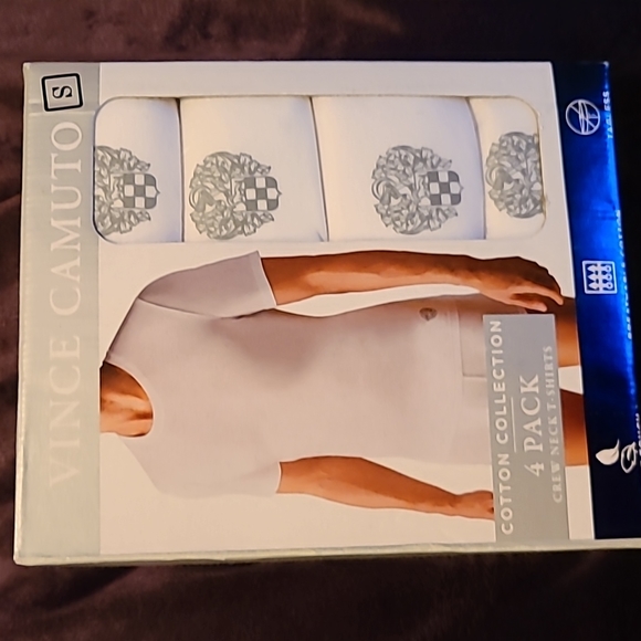 NWT Vince Camuto cotton collection 4 pack crew neck t-shirts - Picture 1 of 7